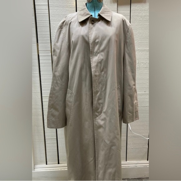 London Fog Trench_Tan Rain Long Coat Main-coat_ Zip Out Liner_40Reg - Picture 13 of 13